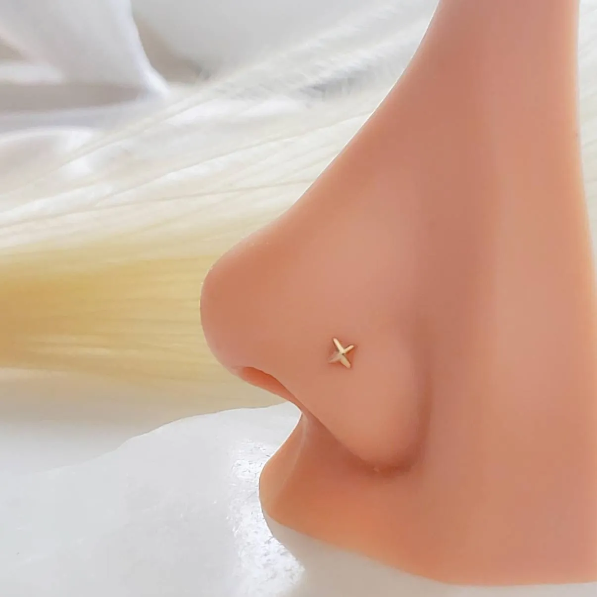 14K Gold Star Nose Stud