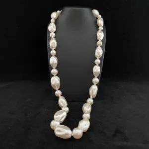 1980s Faux Pearl Necklace