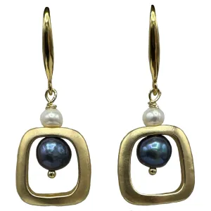 349-BLACK-G | THE MOD EARRINGS (BLACK ON GOLD)