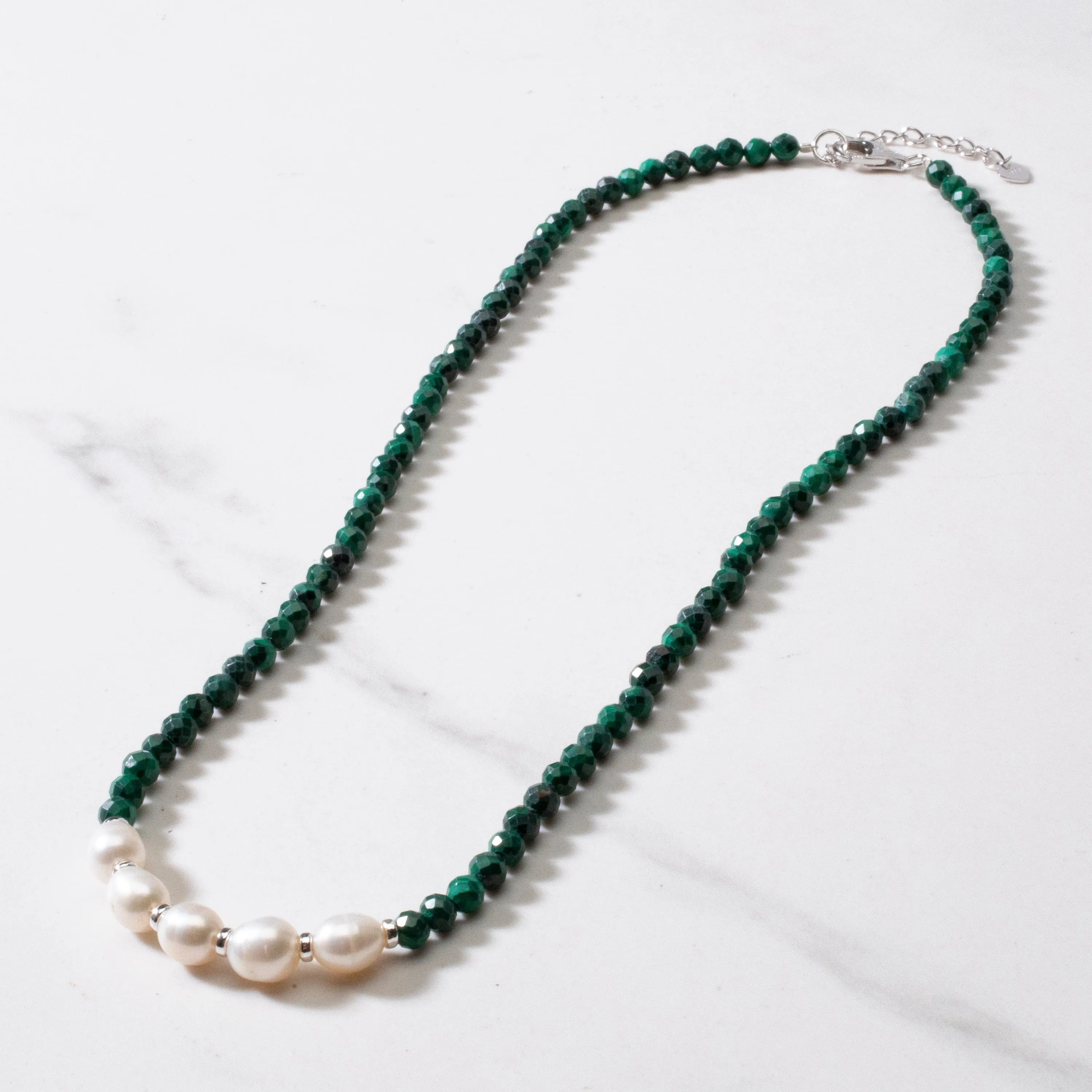 4mm Faceted Malachite Bead Necklace with 5 Pearls with 925 Silver Clasp