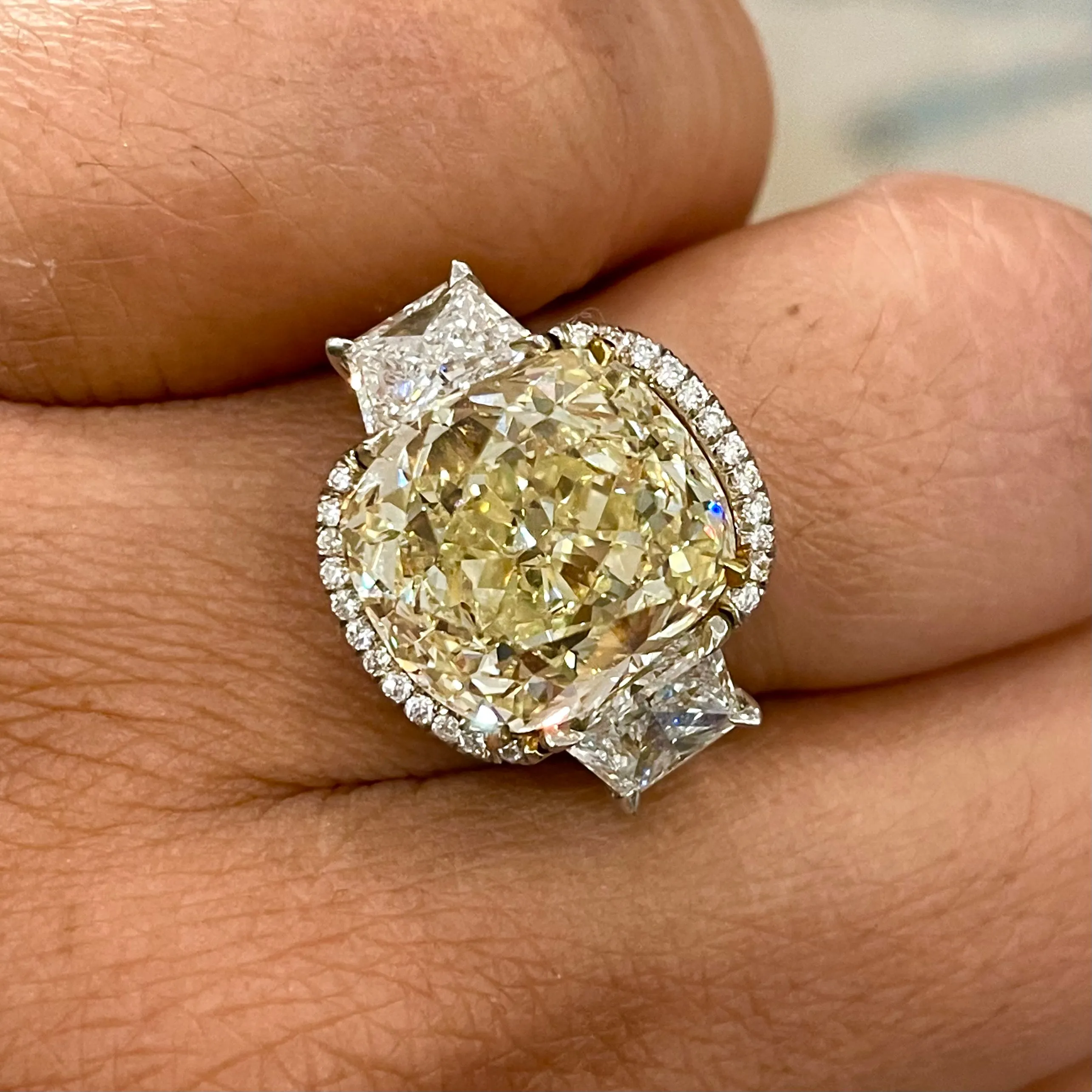 Elan Engagement Ring (9.77 ct Cushion Fancy Yellow VS1 GIA Diamond) in Platinum