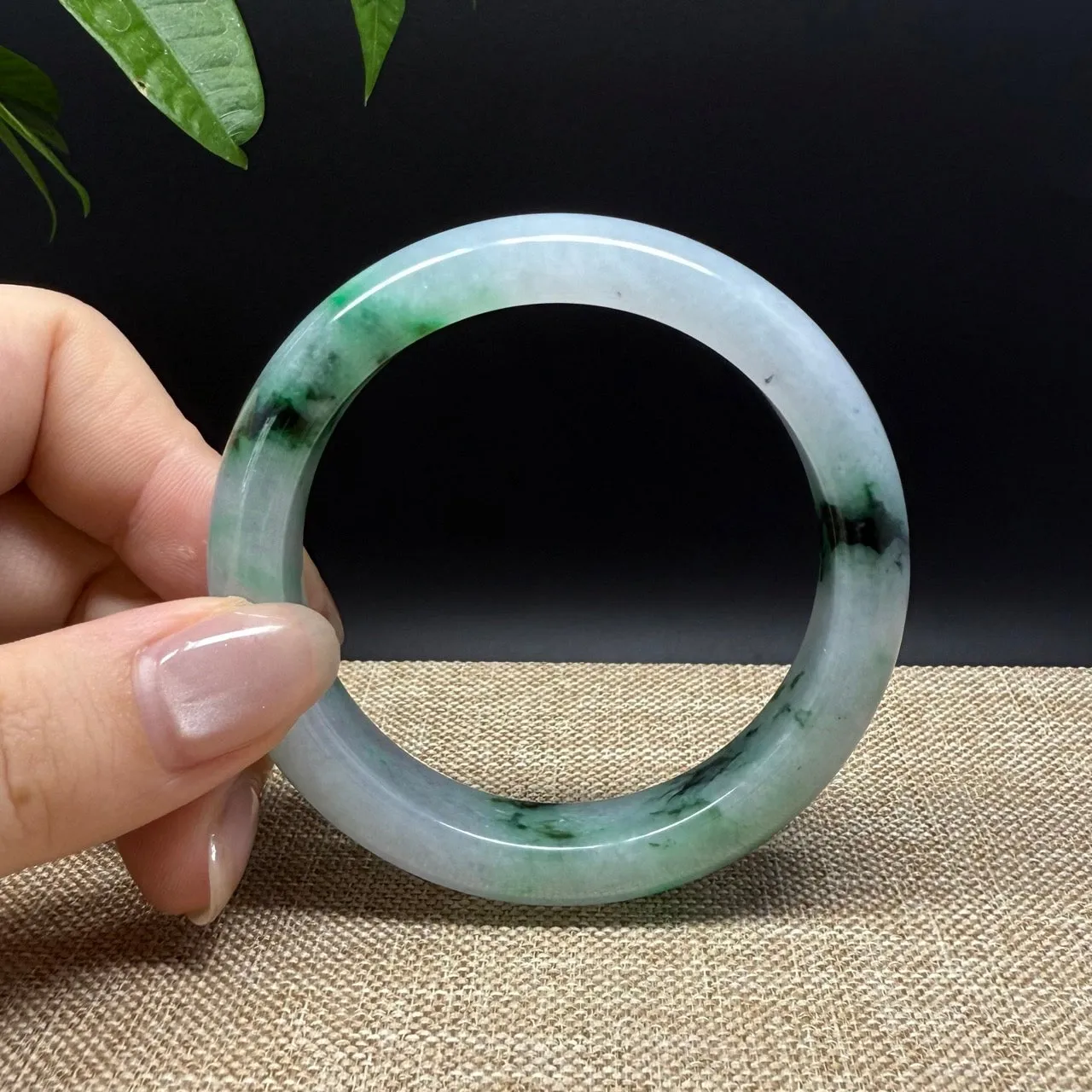 Genuine Burmese Green Jade Jadeite Bangle Bracelet ( 52.5mm )