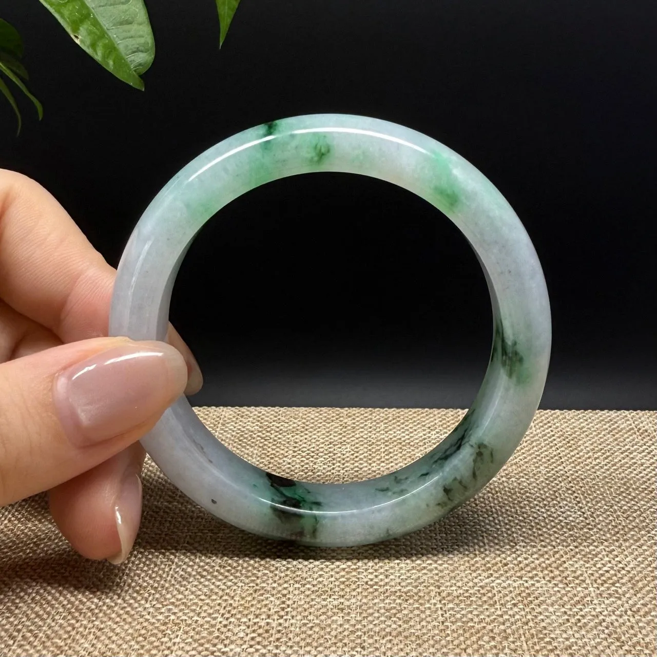 Genuine Burmese Green Jade Jadeite Bangle Bracelet ( 52.5mm )