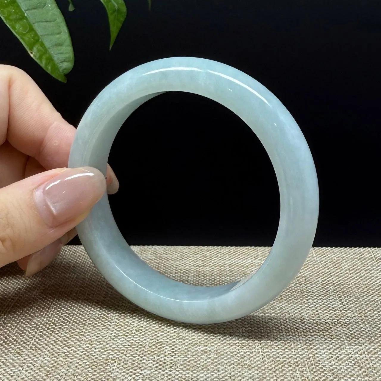 Genuine Burmese Green Jade Jadeite Bangle Bracelet ( 56.4mm )