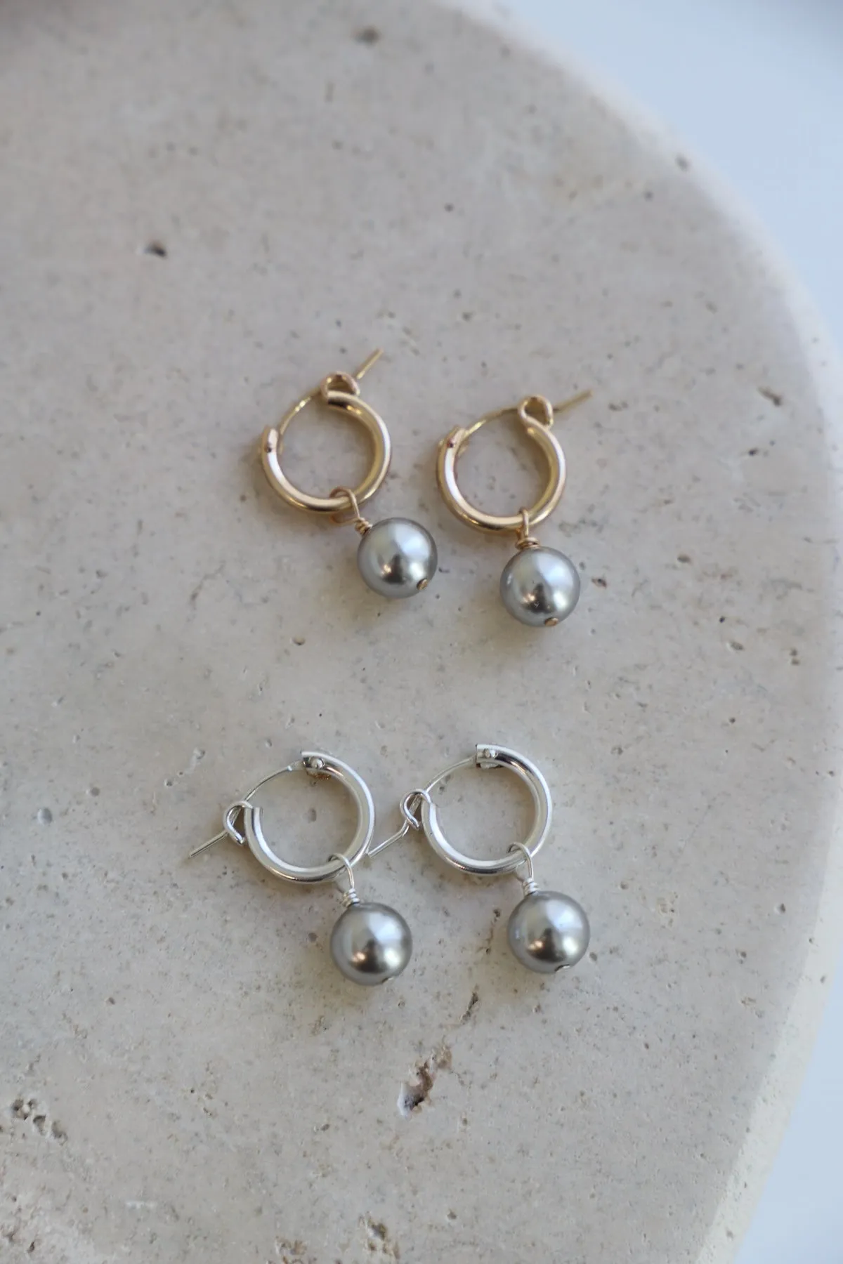 METALLIC SILVER PEARL AND HOOP EARRINGS