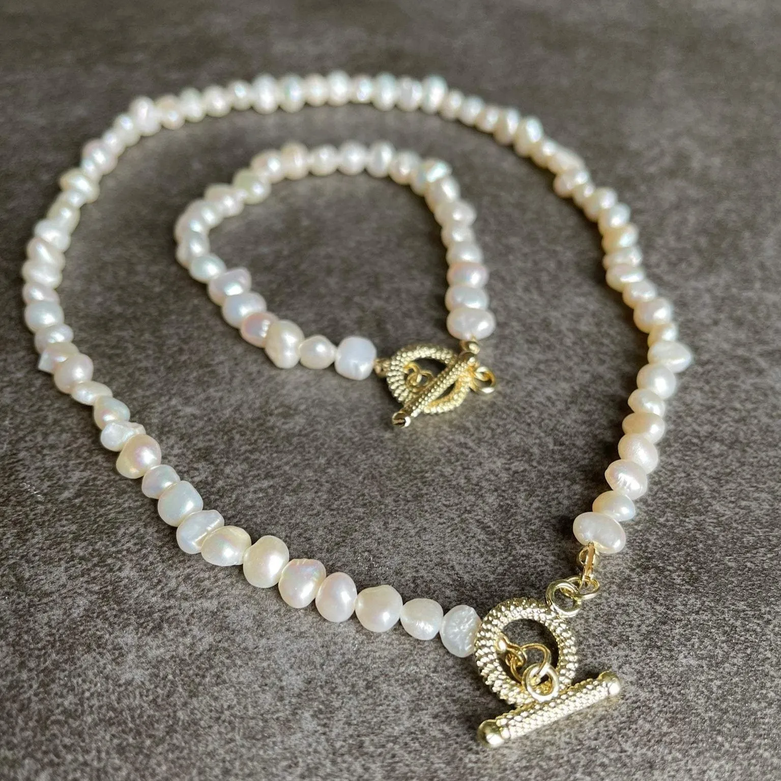 OT Pearl choker