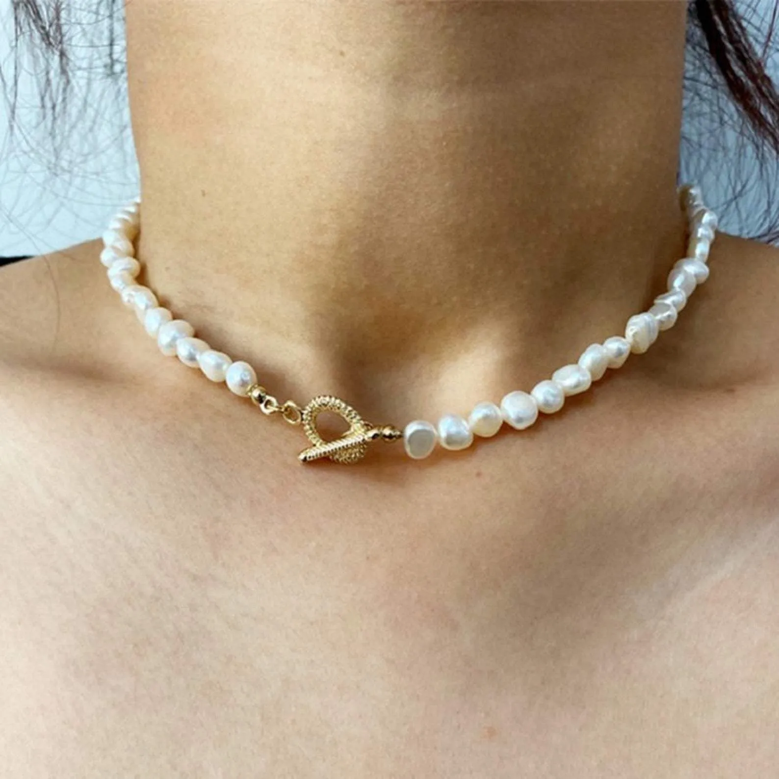 OT Pearl choker