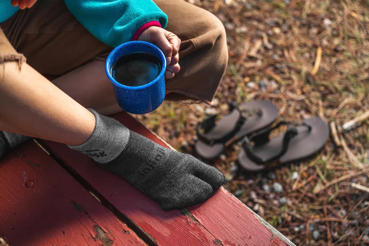 Performance Split-Toe Socks