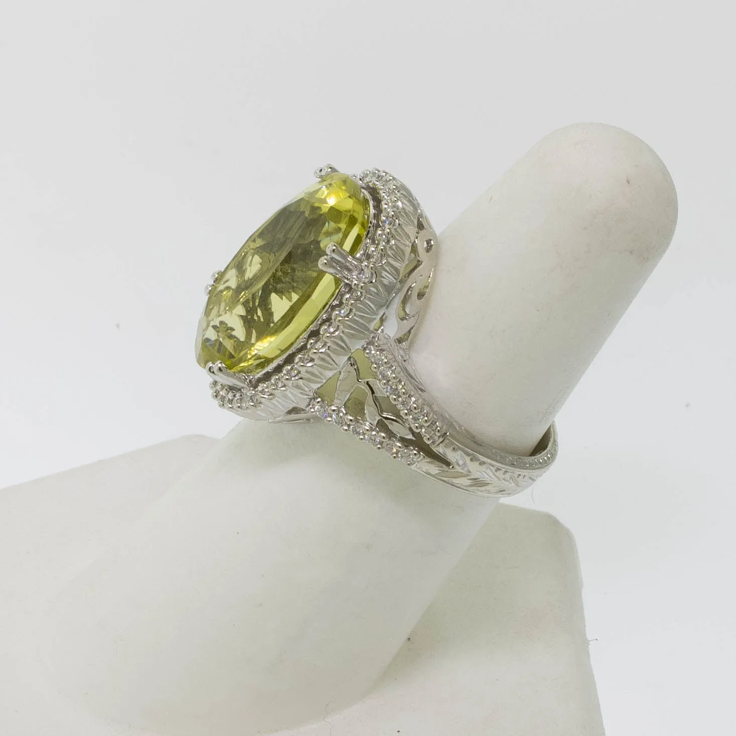 Pre-Owned 14K White Gold Lemon Quartz & Diamond Ring 11CT, Size 6-3/8, 6 DWT