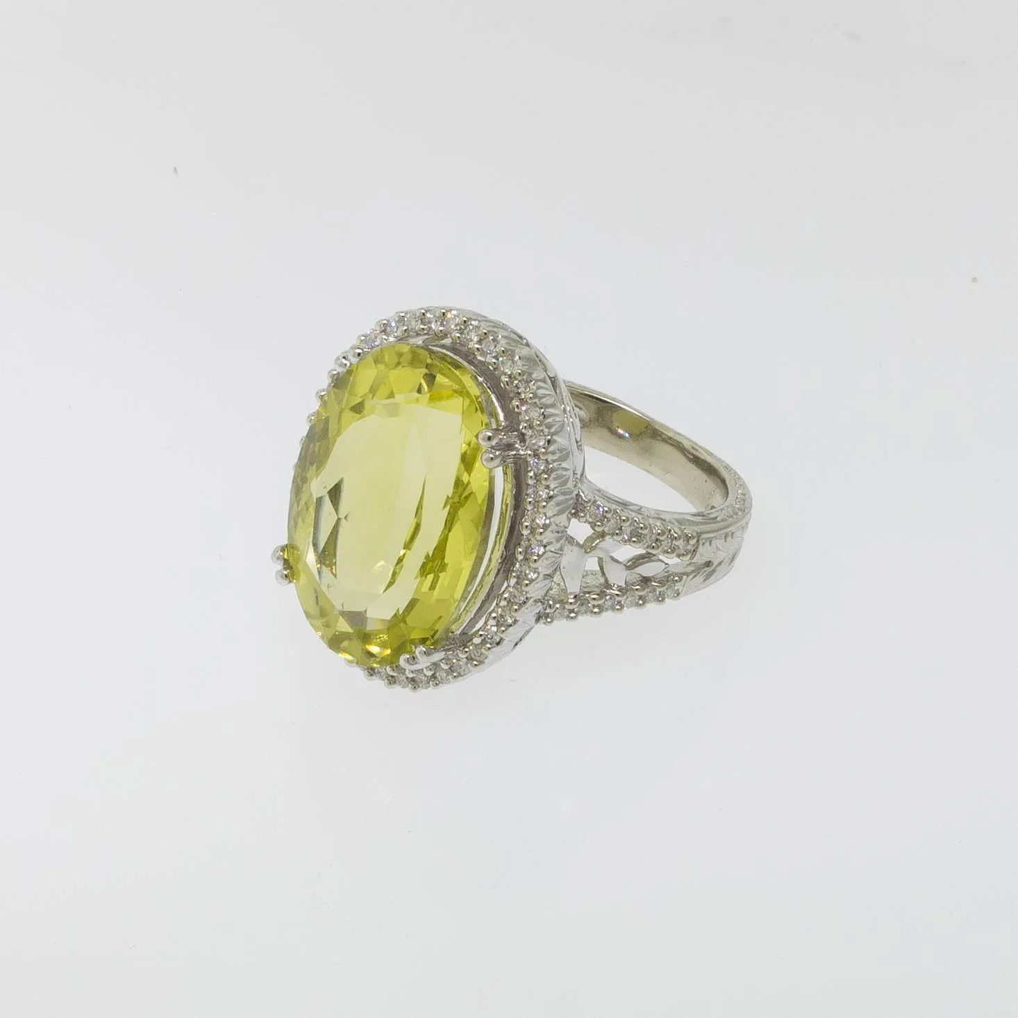 Pre-Owned 14K White Gold Lemon Quartz & Diamond Ring 11CT, Size 6-3/8, 6 DWT