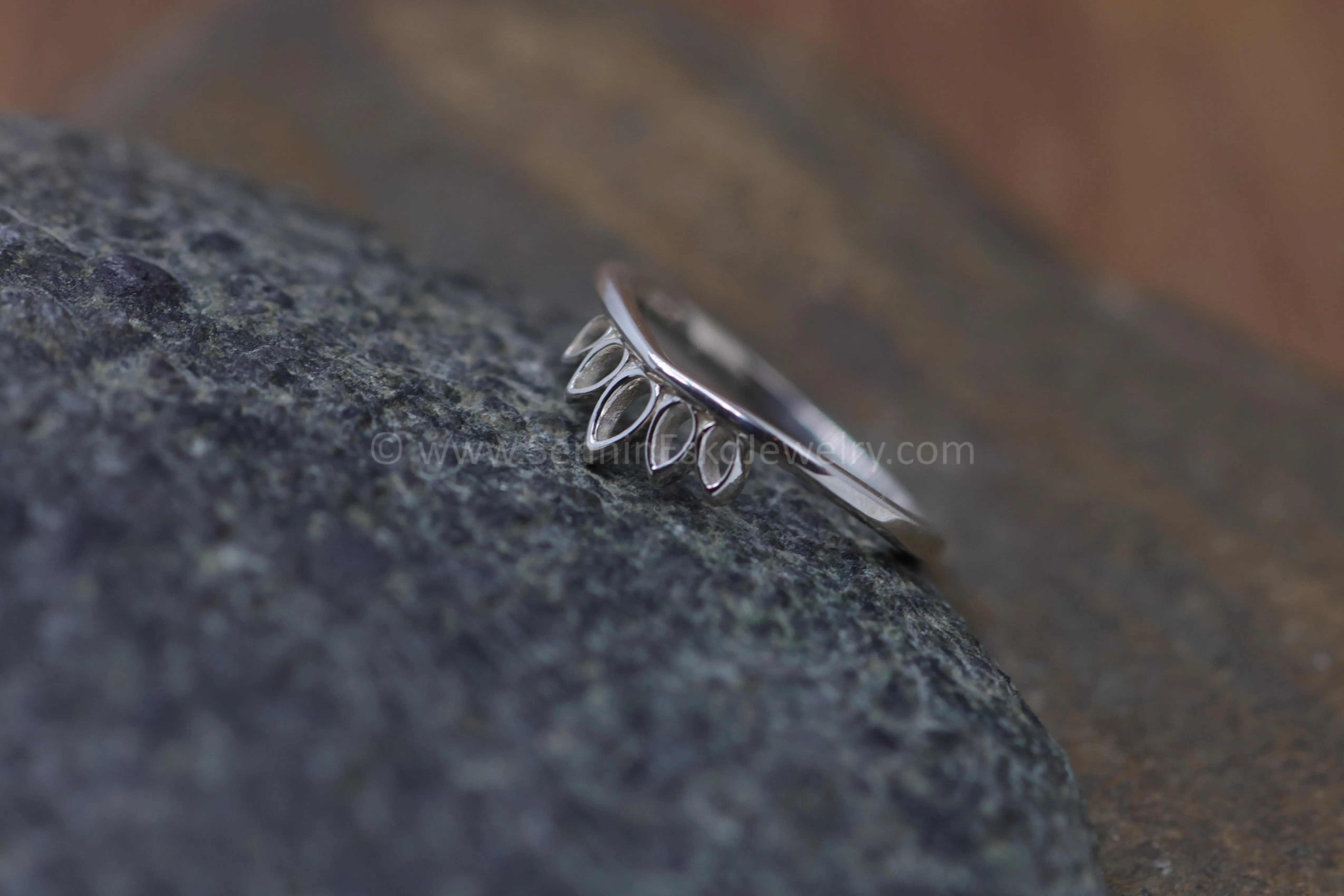 READY TO SHIP Silver Simple Crown Inspired Ring, Size 7