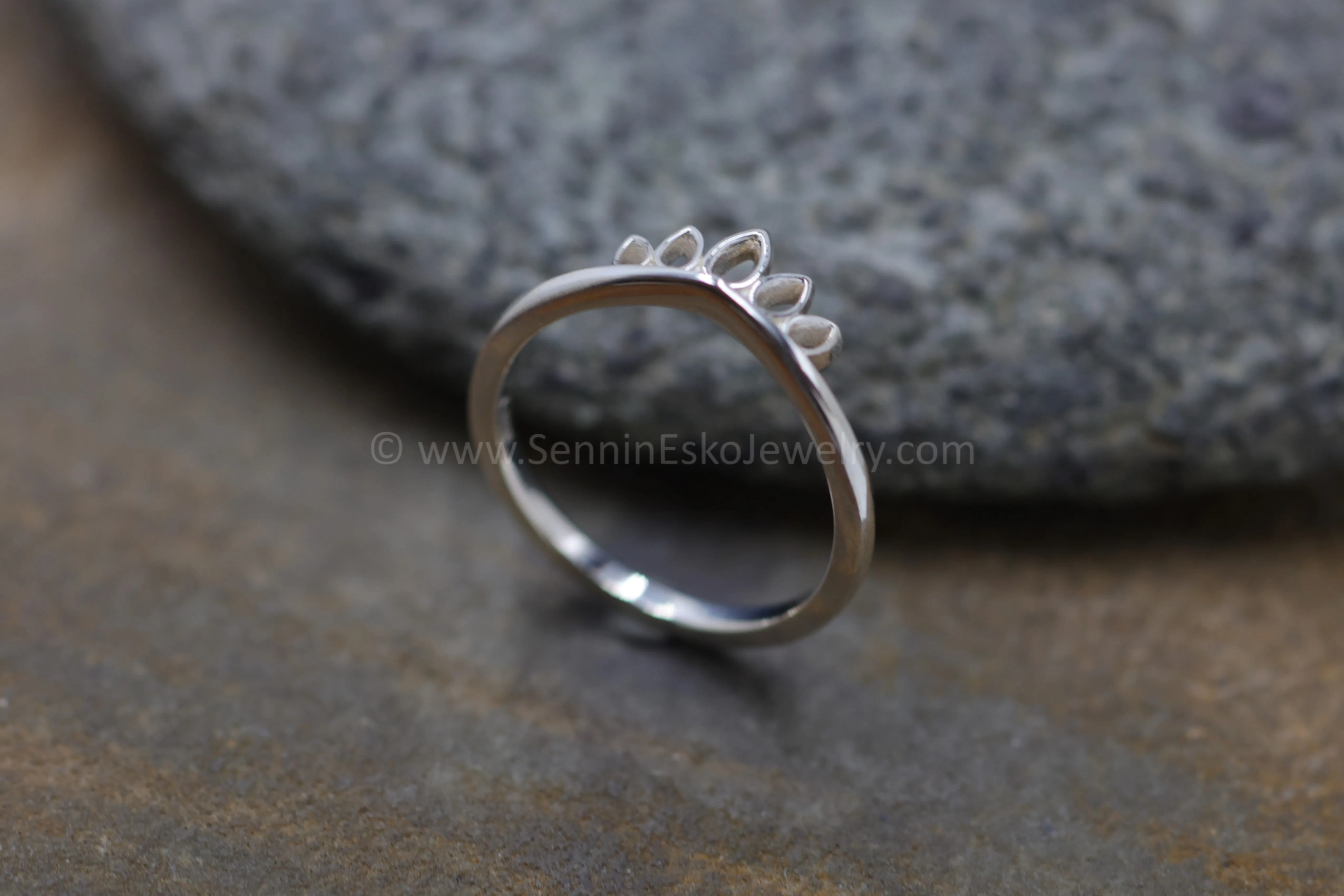 READY TO SHIP Silver Simple Crown Inspired Ring, Size 7