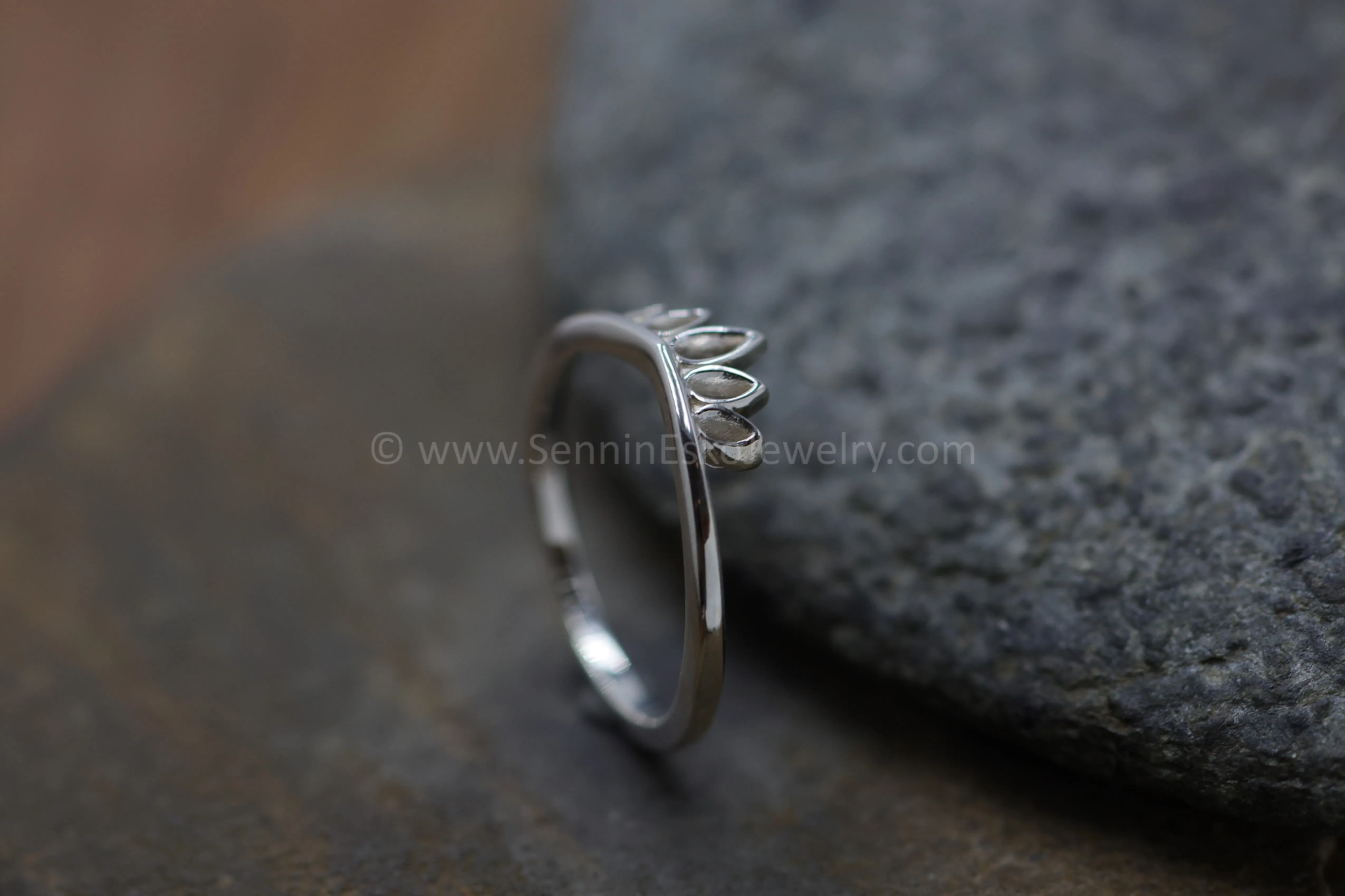 READY TO SHIP Silver Simple Crown Inspired Ring, Size 7