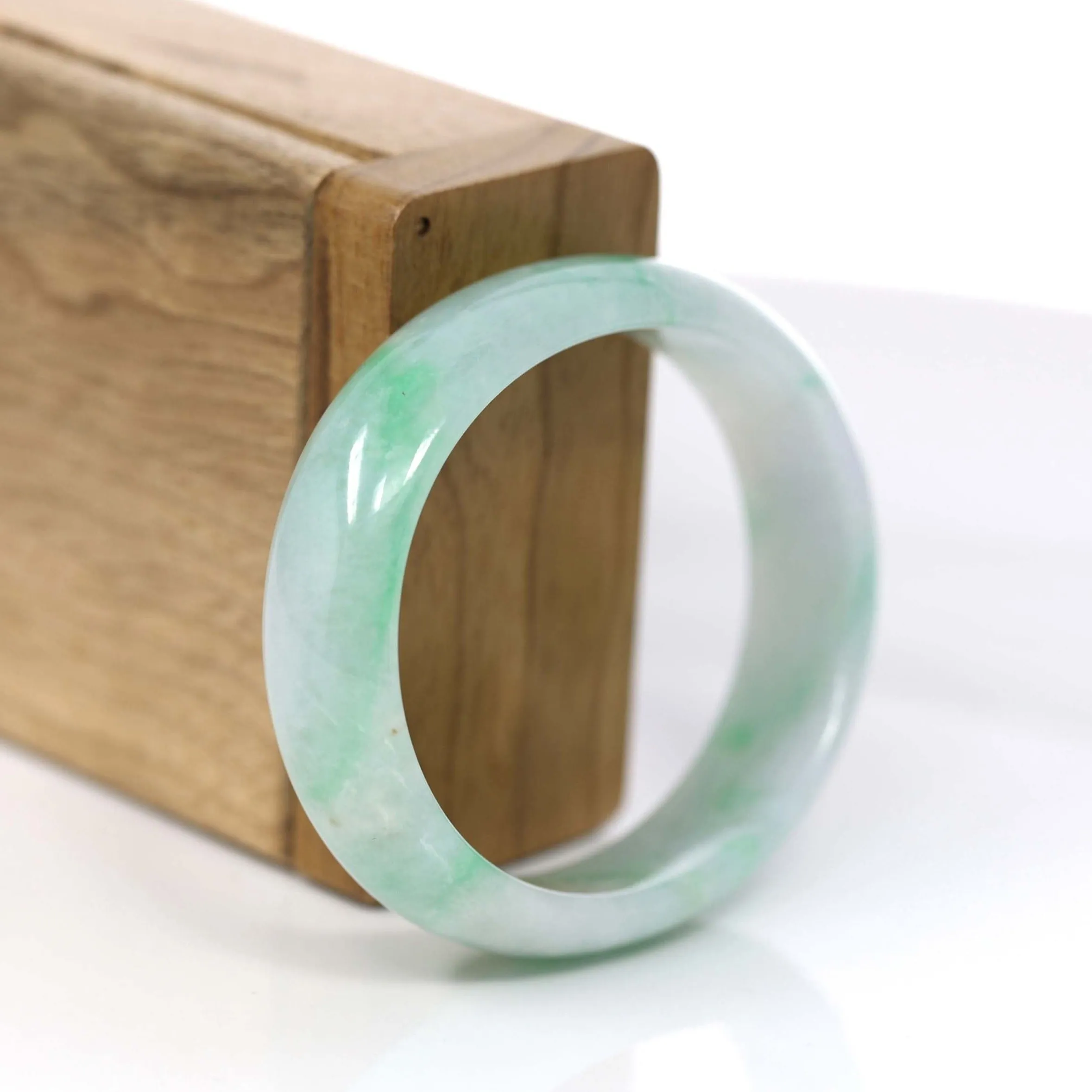 RealJade® Co. "Classic Bangle" Genuine Jadeite Jade Green Oval Bangle Bracelet (55.83mm)#924