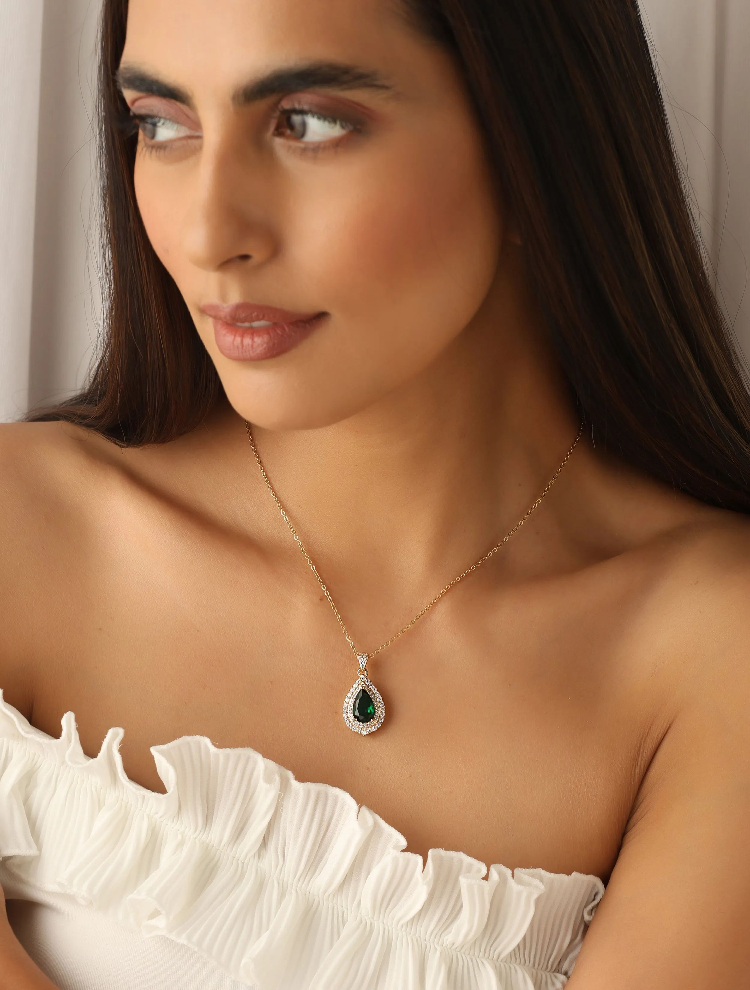 Regal Emerald Necklace