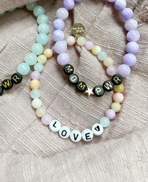 SEMI-PRECIOUS STONE BRACELET "LOVE" PASTEL/WHITE