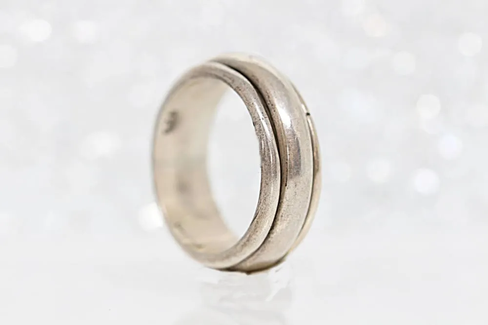 Silver Spinning Ring