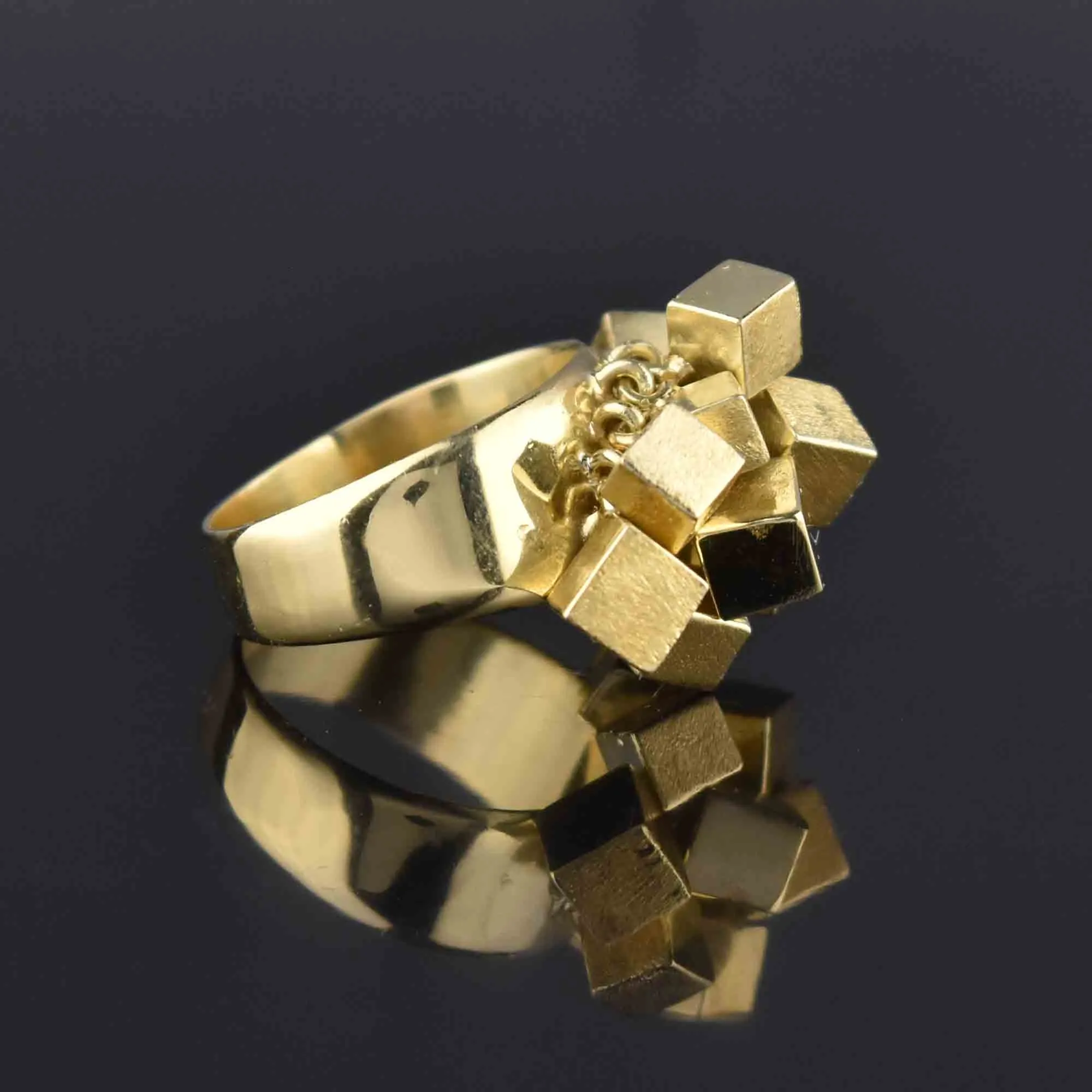 Vintage Heavy 14K Gold Dangle Charm Ring, Square Cubes