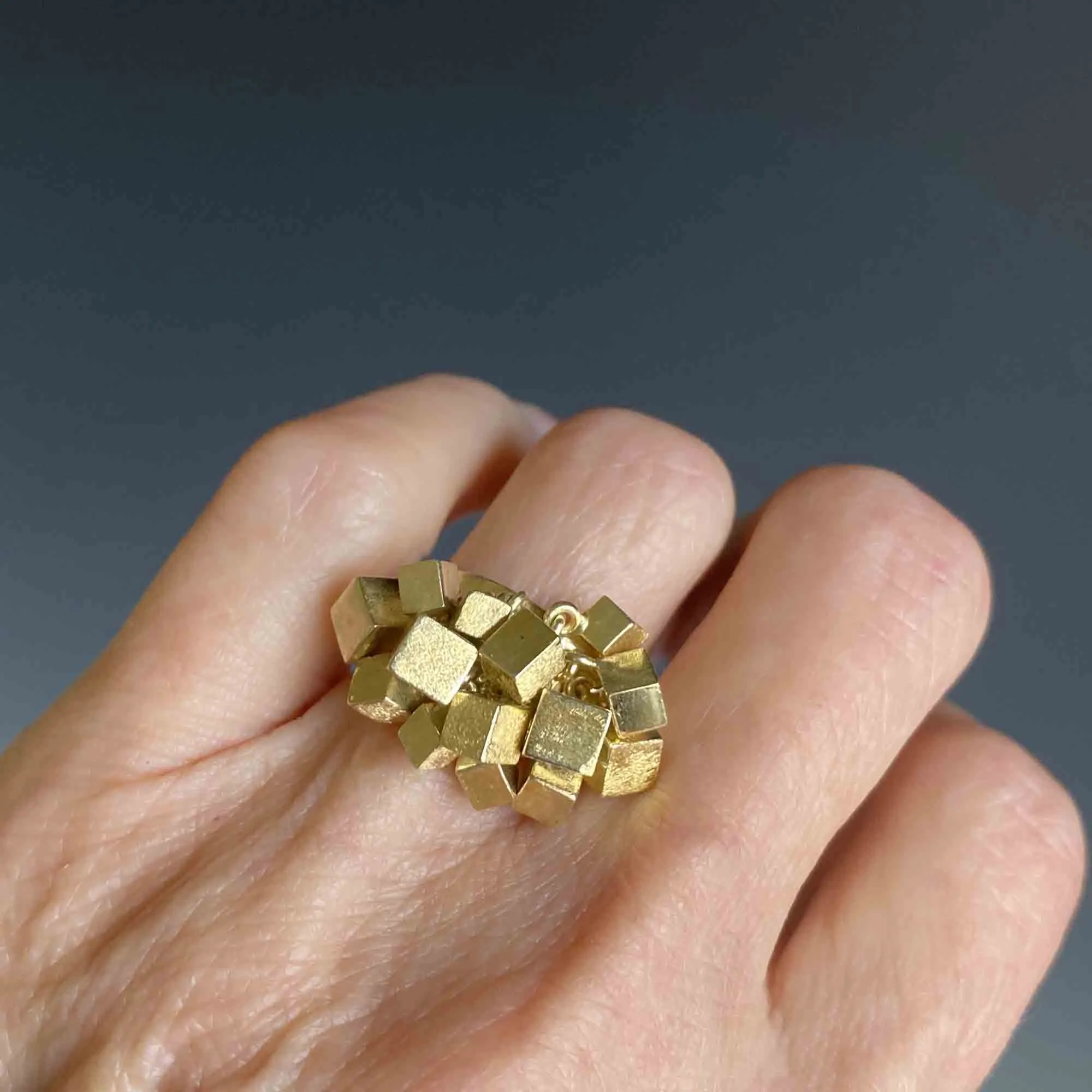 Vintage Heavy 14K Gold Dangle Charm Ring, Square Cubes