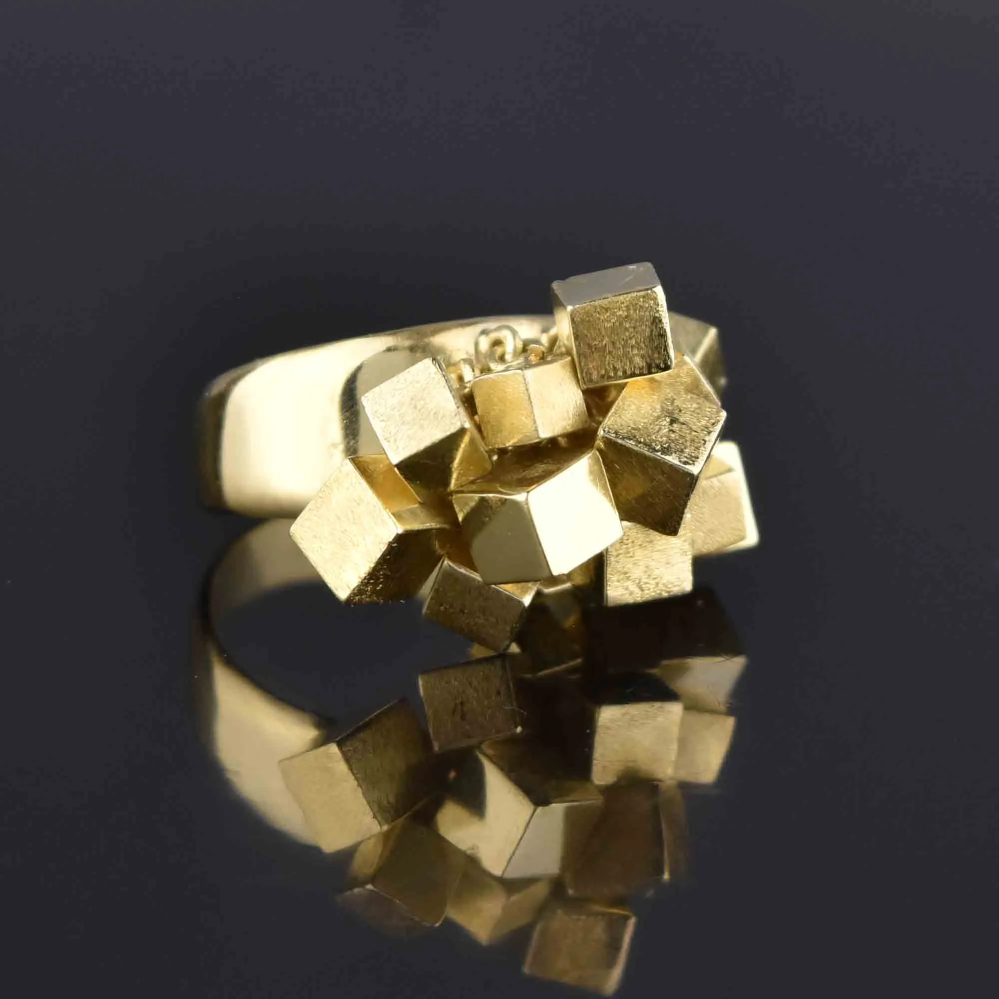 Vintage Heavy 14K Gold Dangle Charm Ring, Square Cubes