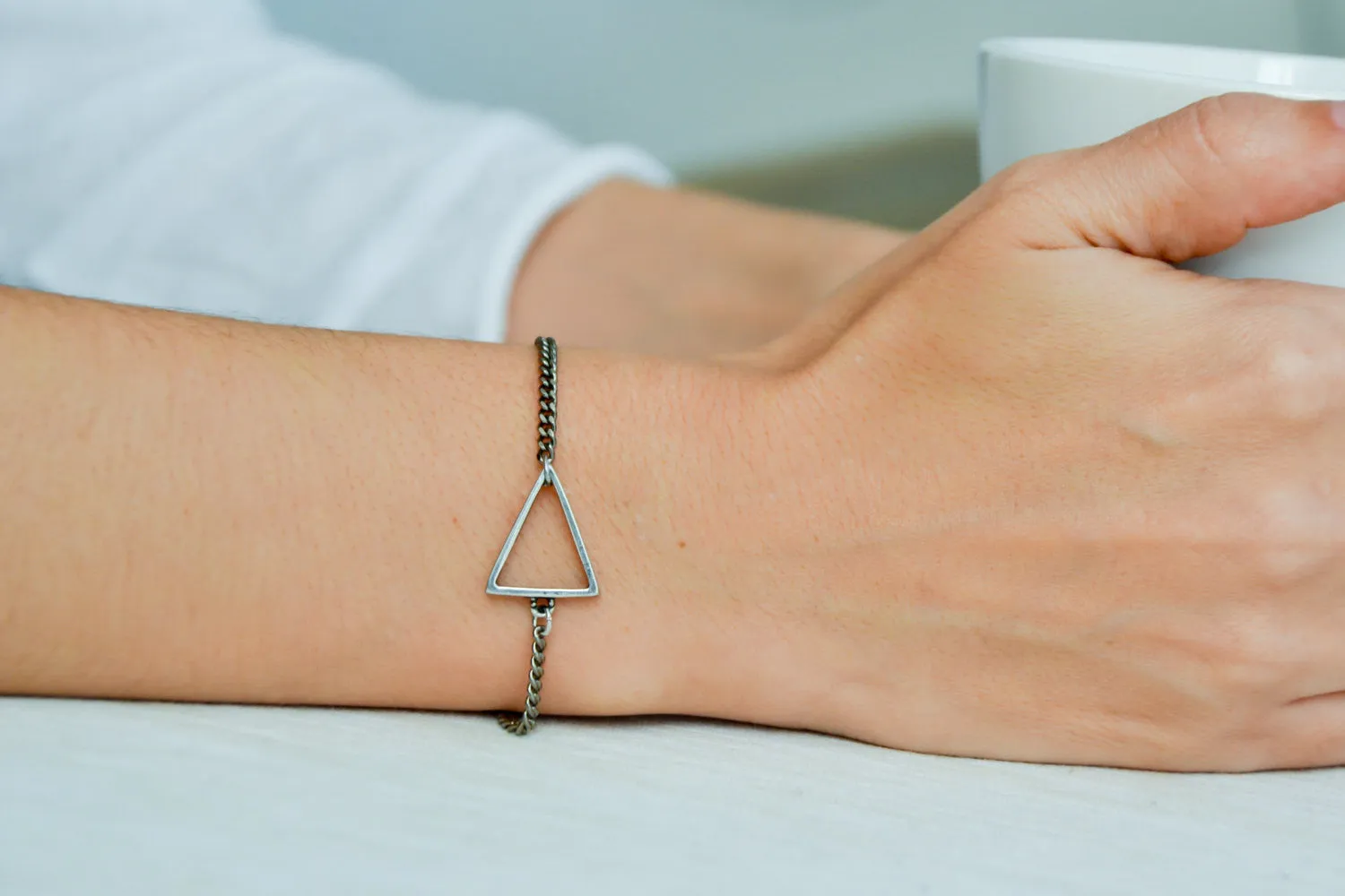 Women bracelet with silver Triangle charm, chain bracelet